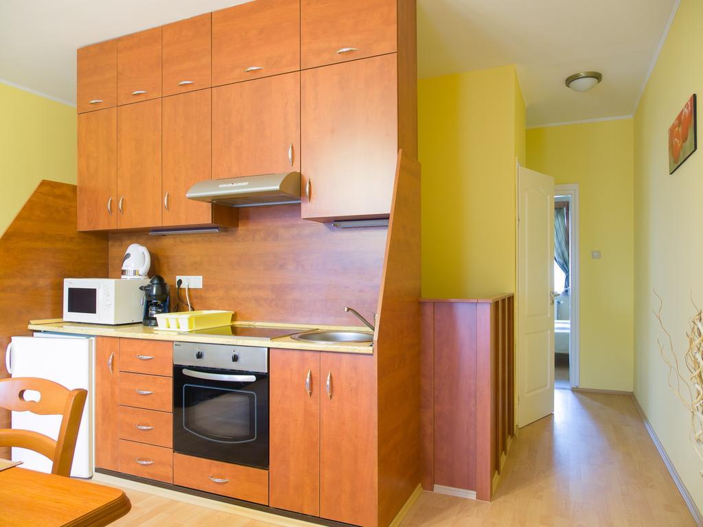 Aqua Apartman Гюла Стая снимка