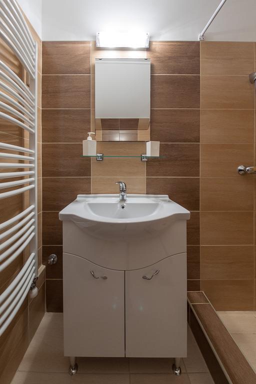 Aqua Apartman Гюла Екстериор снимка